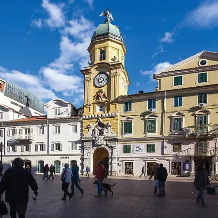 Gorgeous In Apartamento Rijeka